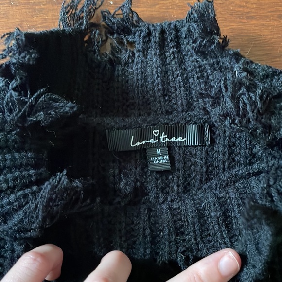 Black Sweater - Picture 3 of 3